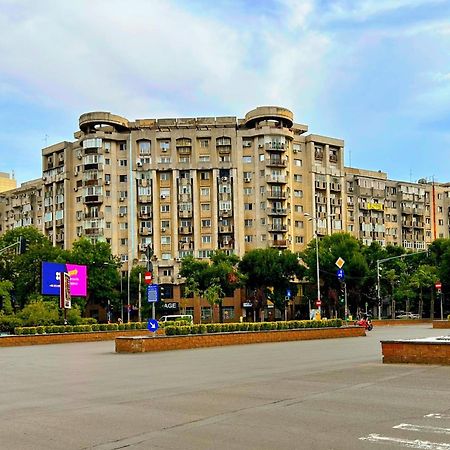 Apartment Palace Of Parliament بوخارست المظهر الخارجي الصورة